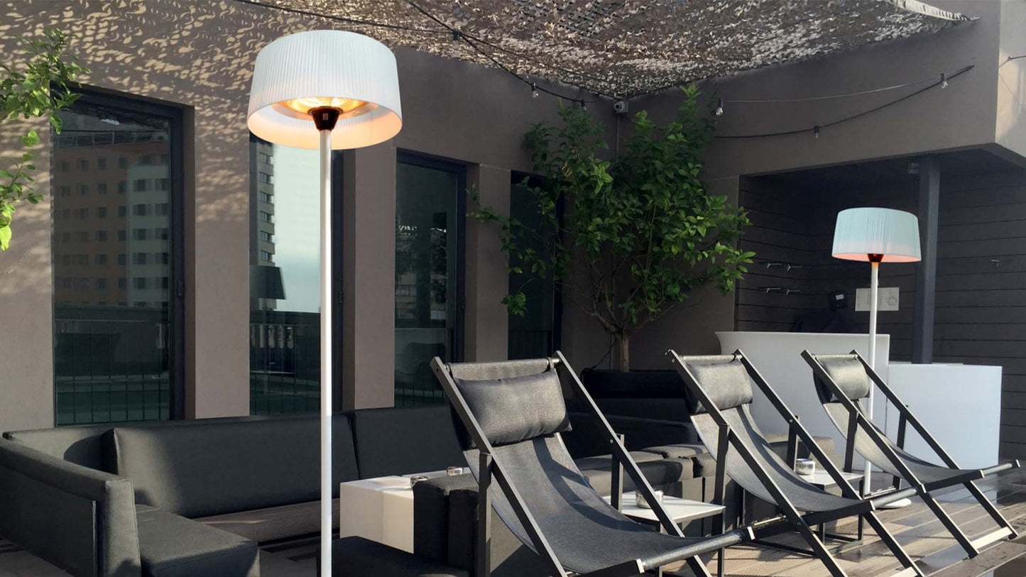 Artix Bright Fritstående Terrassevarmer – Hvid (2100W) - Nordic Unique