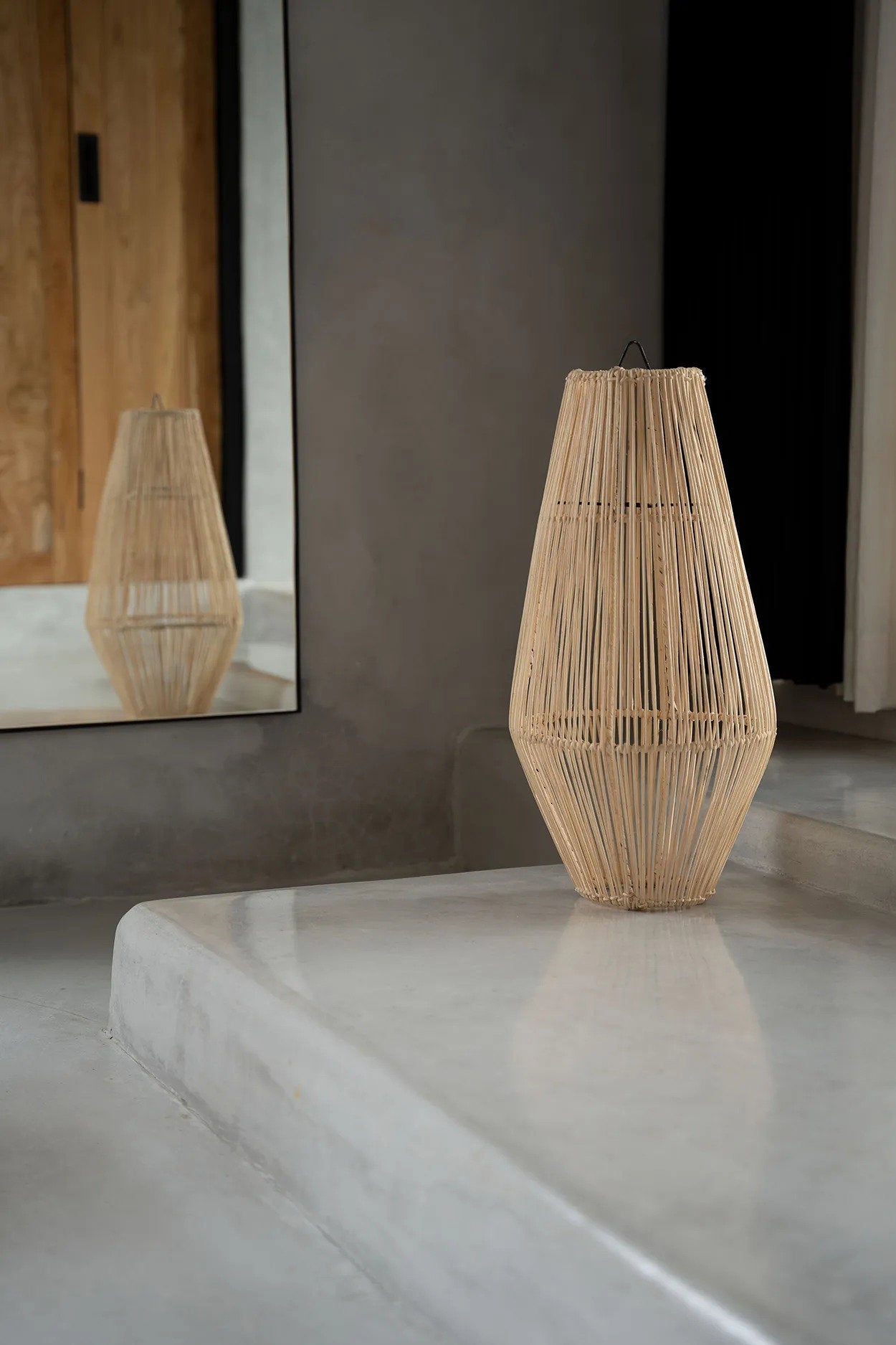 Aphrodisiac Lamp Pendant - Natural - M