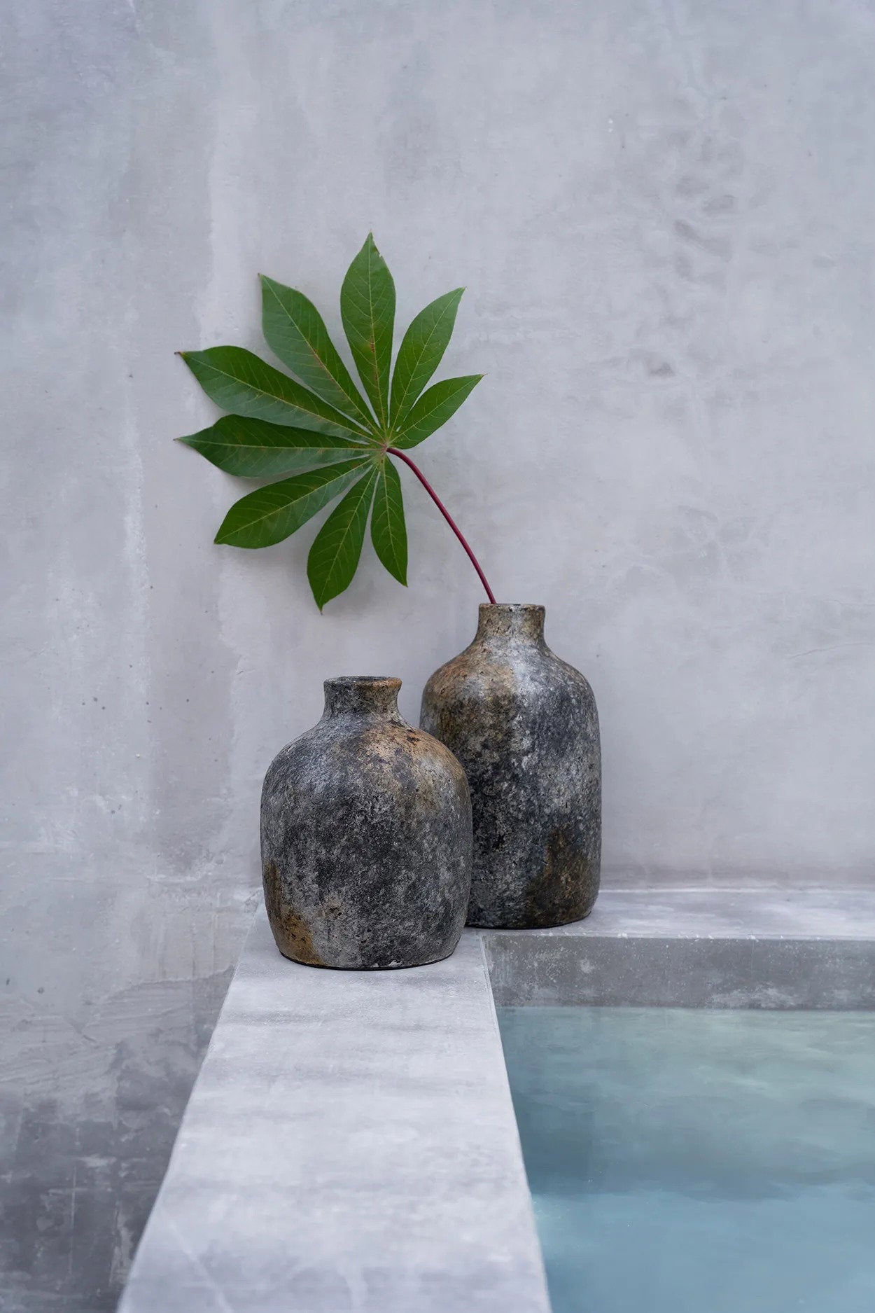 Amsterdam Vase - antique gray - S