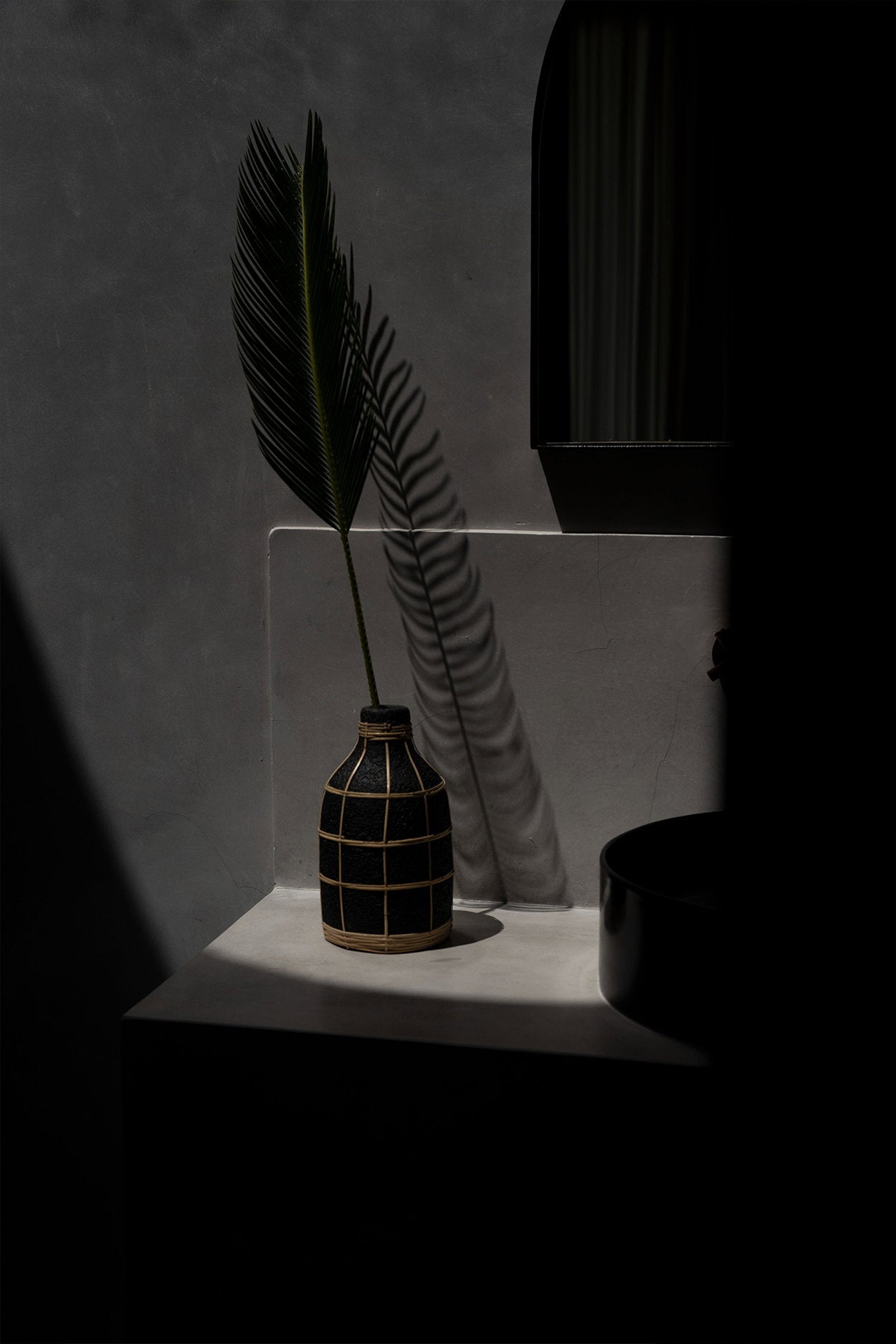 Whoopy Vase - Black Nature - L