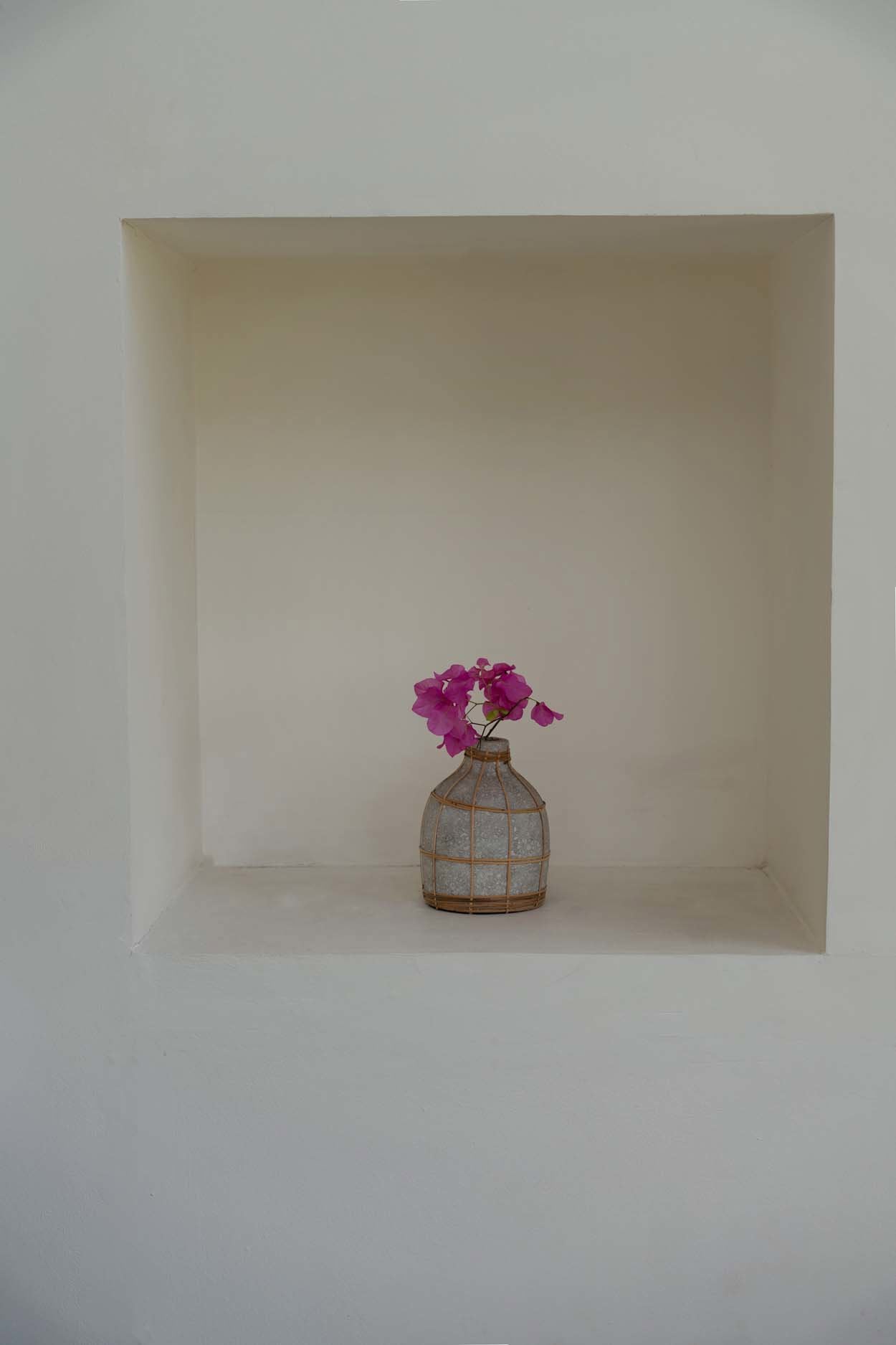 Whoopy Vase - Concrete Natural - S