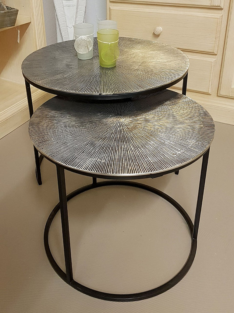Sofabordssæt i metal med Ø55 og Ø45 cm - Nordic Unique