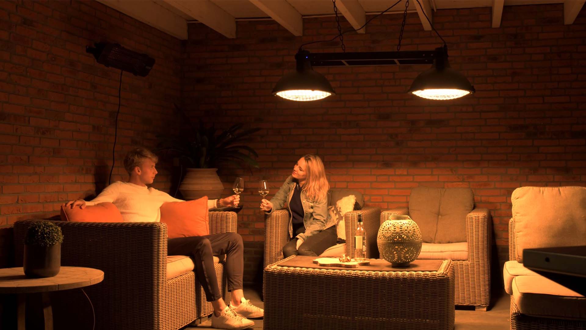 Indus Bright Hængende Terrassevarmer – Sort (3000W) - Nordic Unique