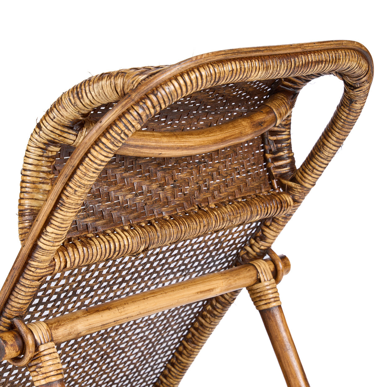 Rattan Gulvlænestol - Mørk Valnød - Nordic Unique
