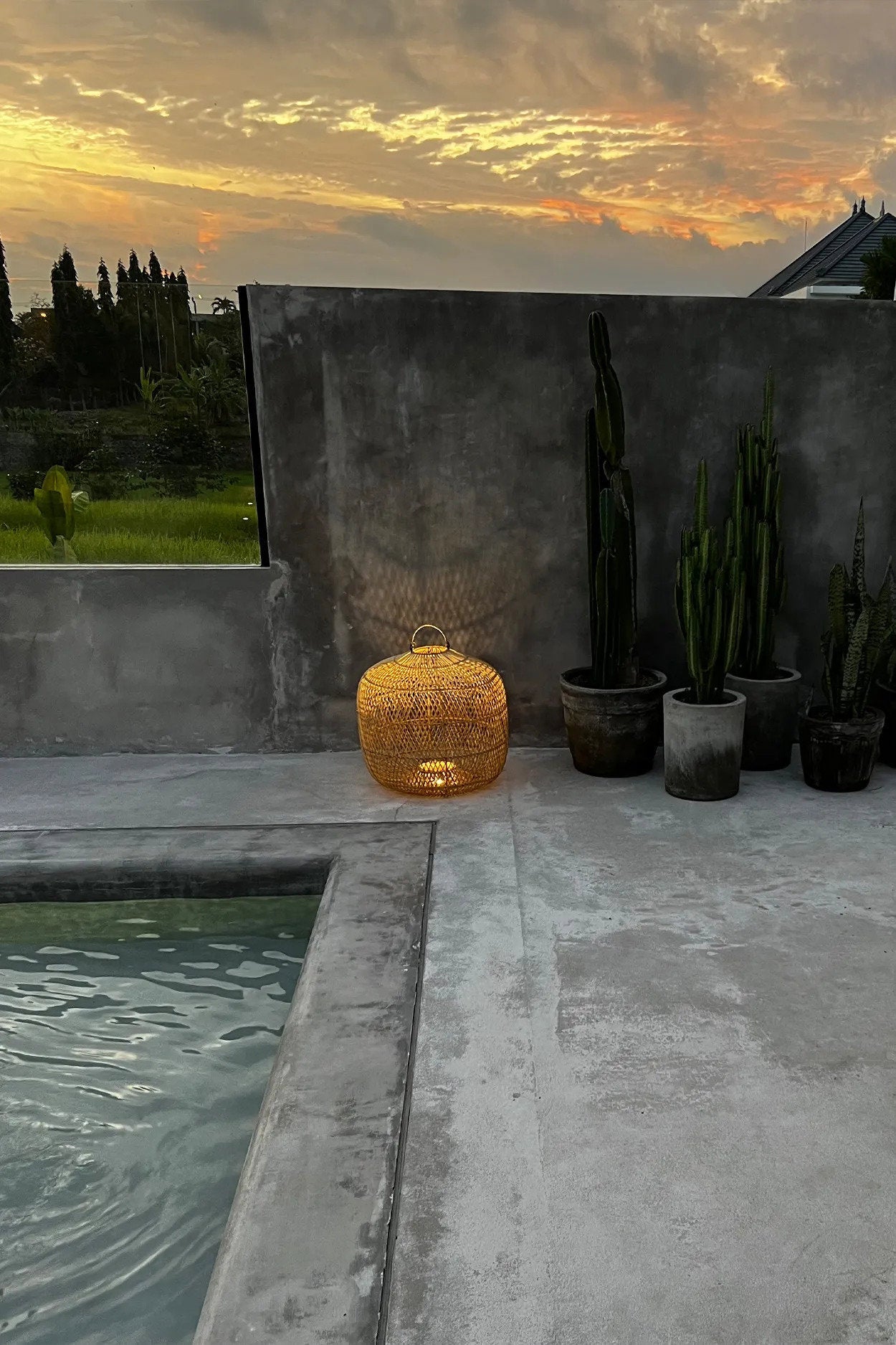 Batu Bolong Lamp Pendant - Natural - L