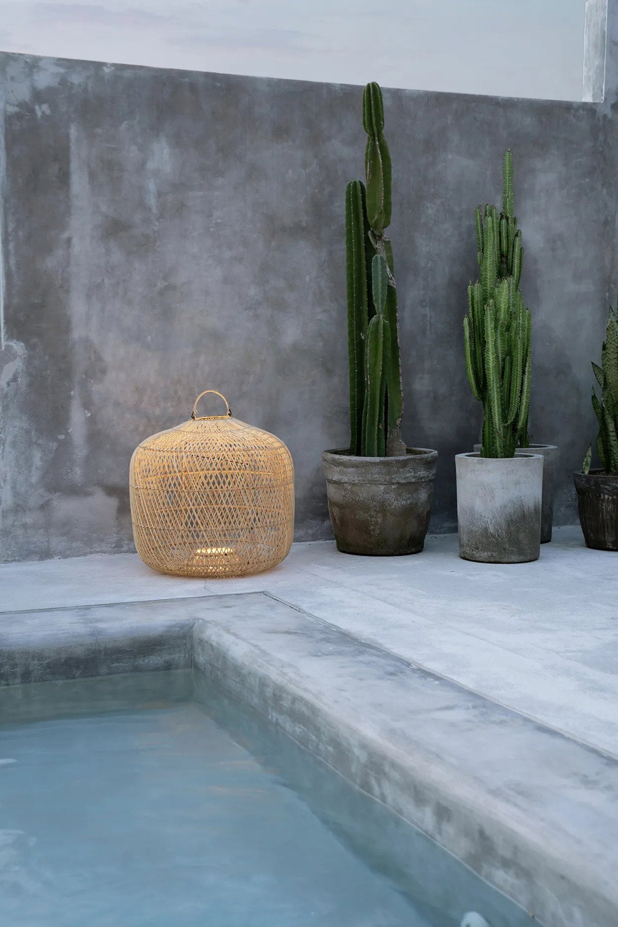 Batu Bolong Lamp Pendant - Natural - L