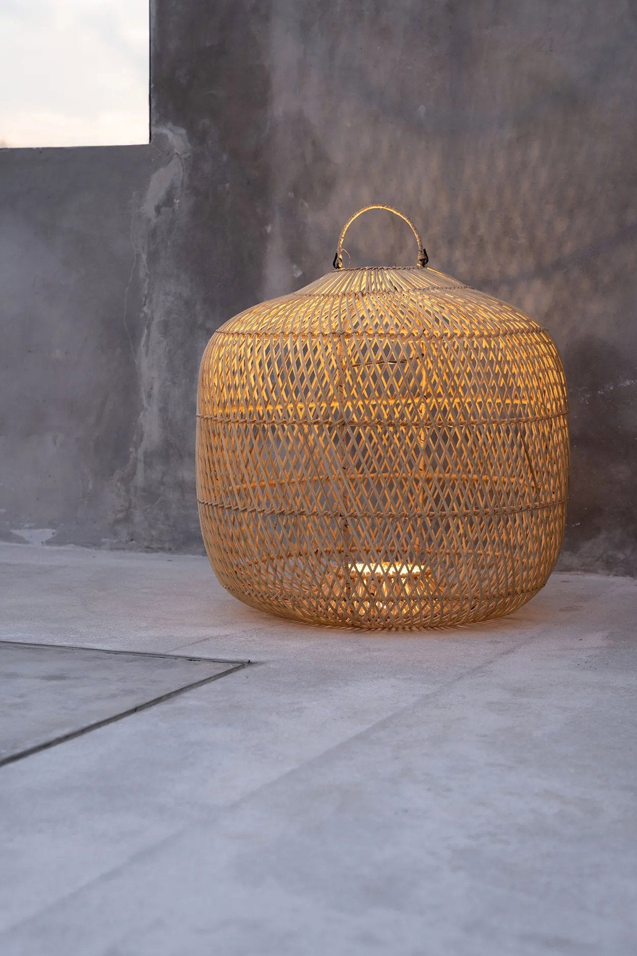 Batu Bolong Lamp Pendant - Natural - M