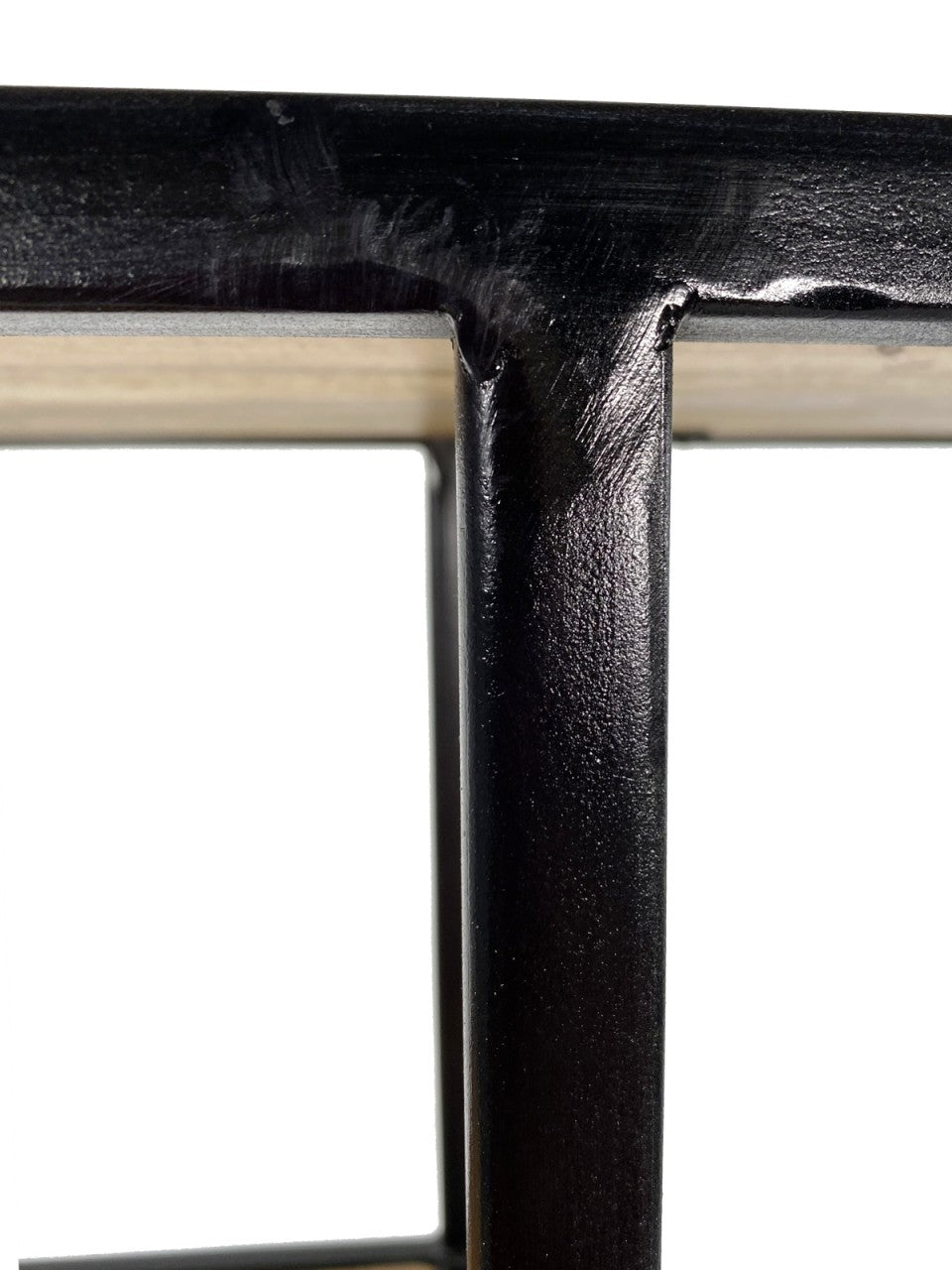 Liverpool reol – bogreol og rumdeler i industrielt design - Nordic Unique