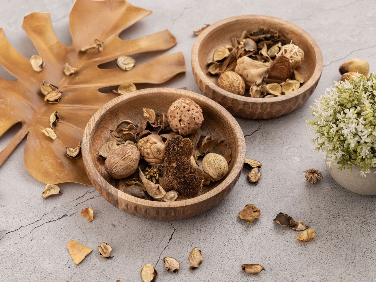 Dekorationsskåle Tik & Tak – 2 stk Runde Træskåle i Massivt Mangotræ - Nordic Unique