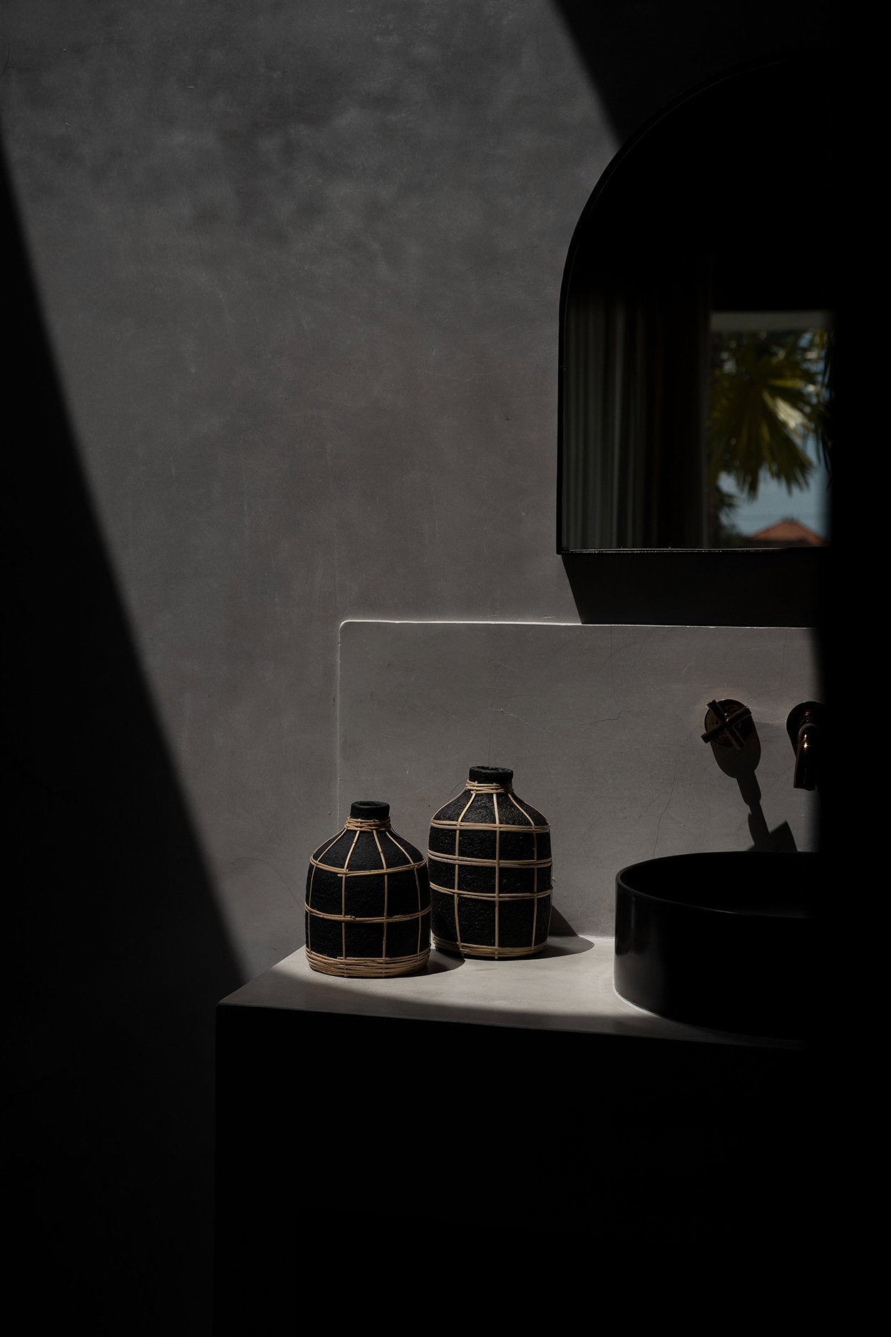 Whoopy Vase - Black Nature - M