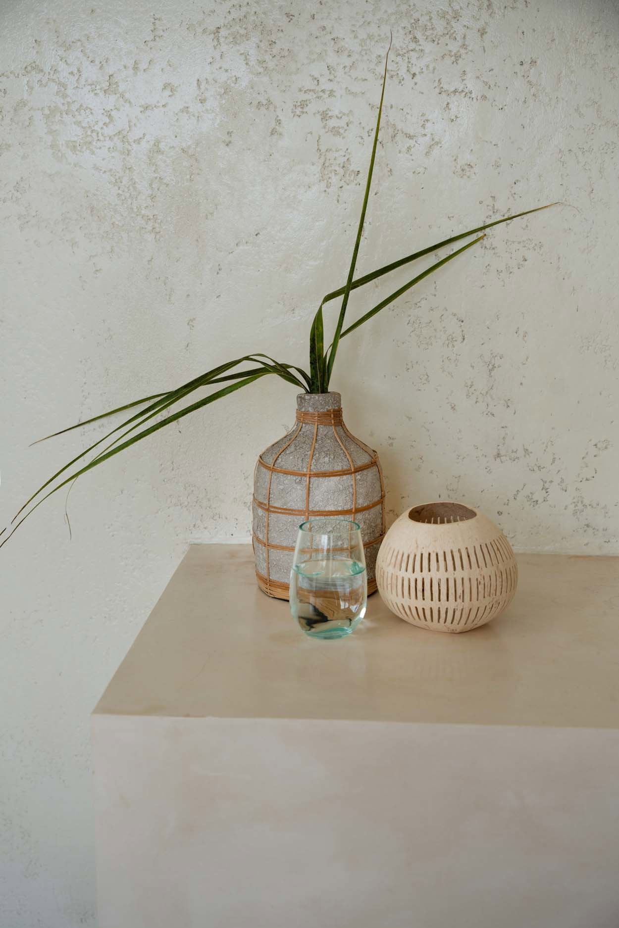 Whoopy Vase - Concrete Natural - L