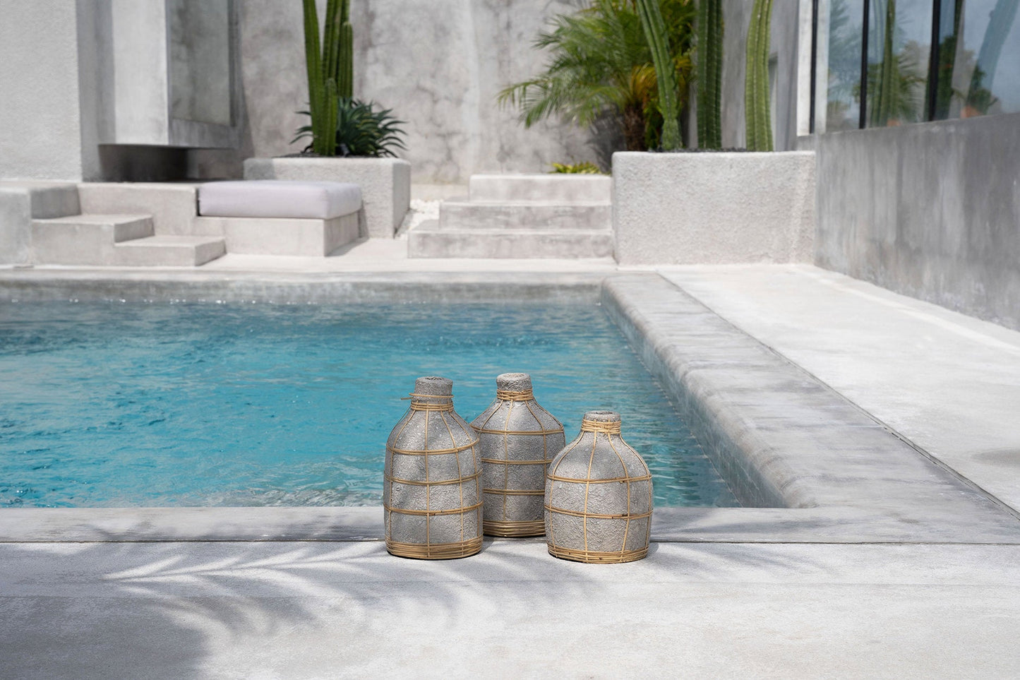Whoopy Vase - Concrete Natural - L