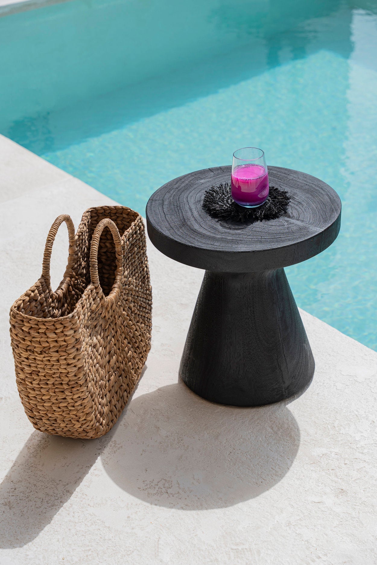 Gravitations Sidebord - Sort - Nordic Unique