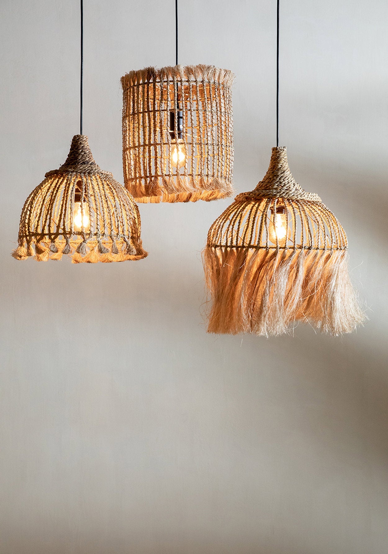 Abaca Tassel Lamp Pendant - Natural - S